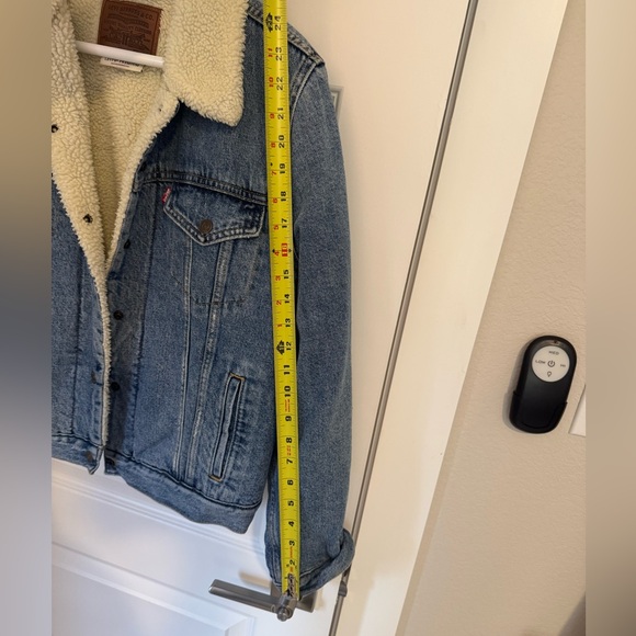 Levi’s Original Trucker Sherpa Jacket - Picture 5 of 9